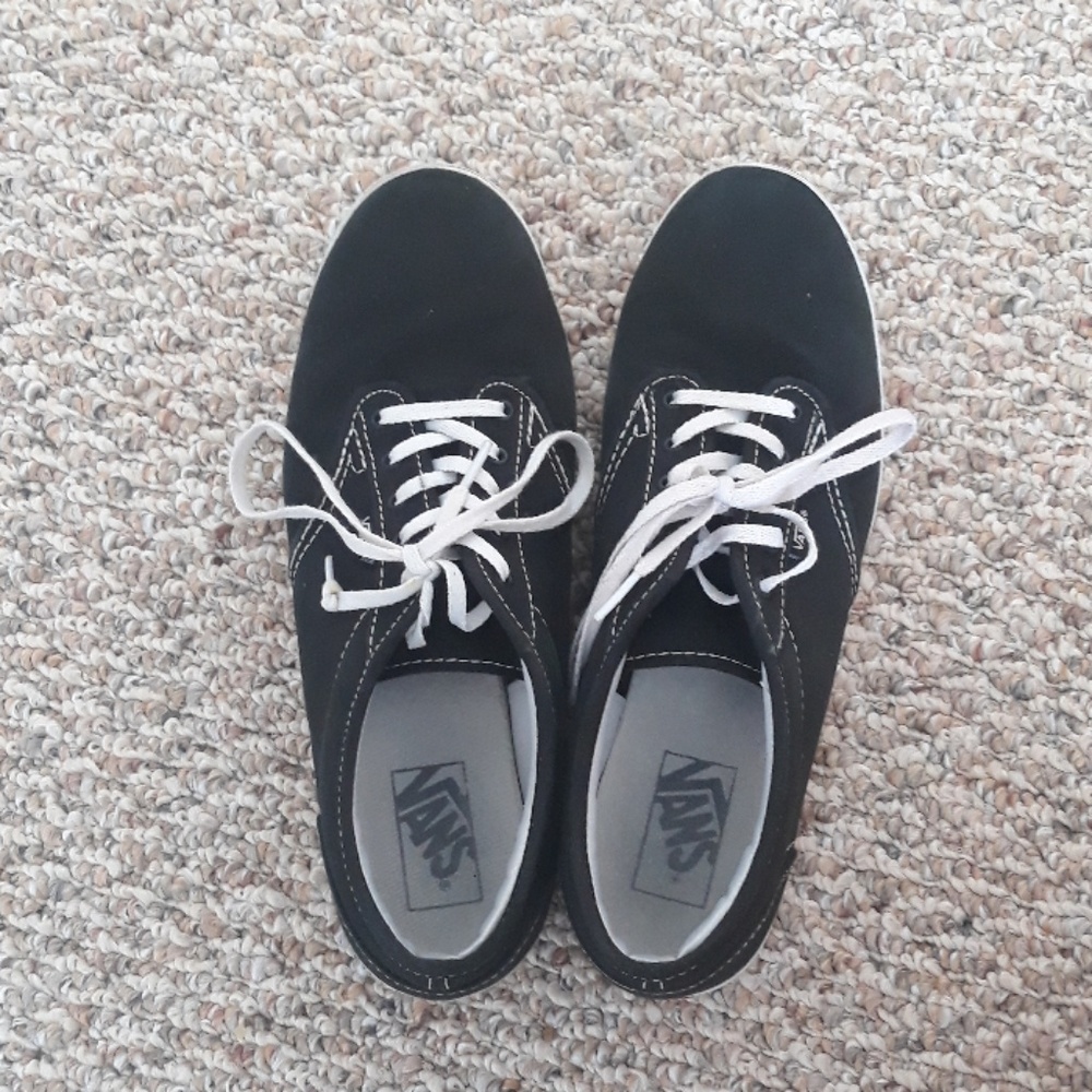 Van's women 11 men 9.5